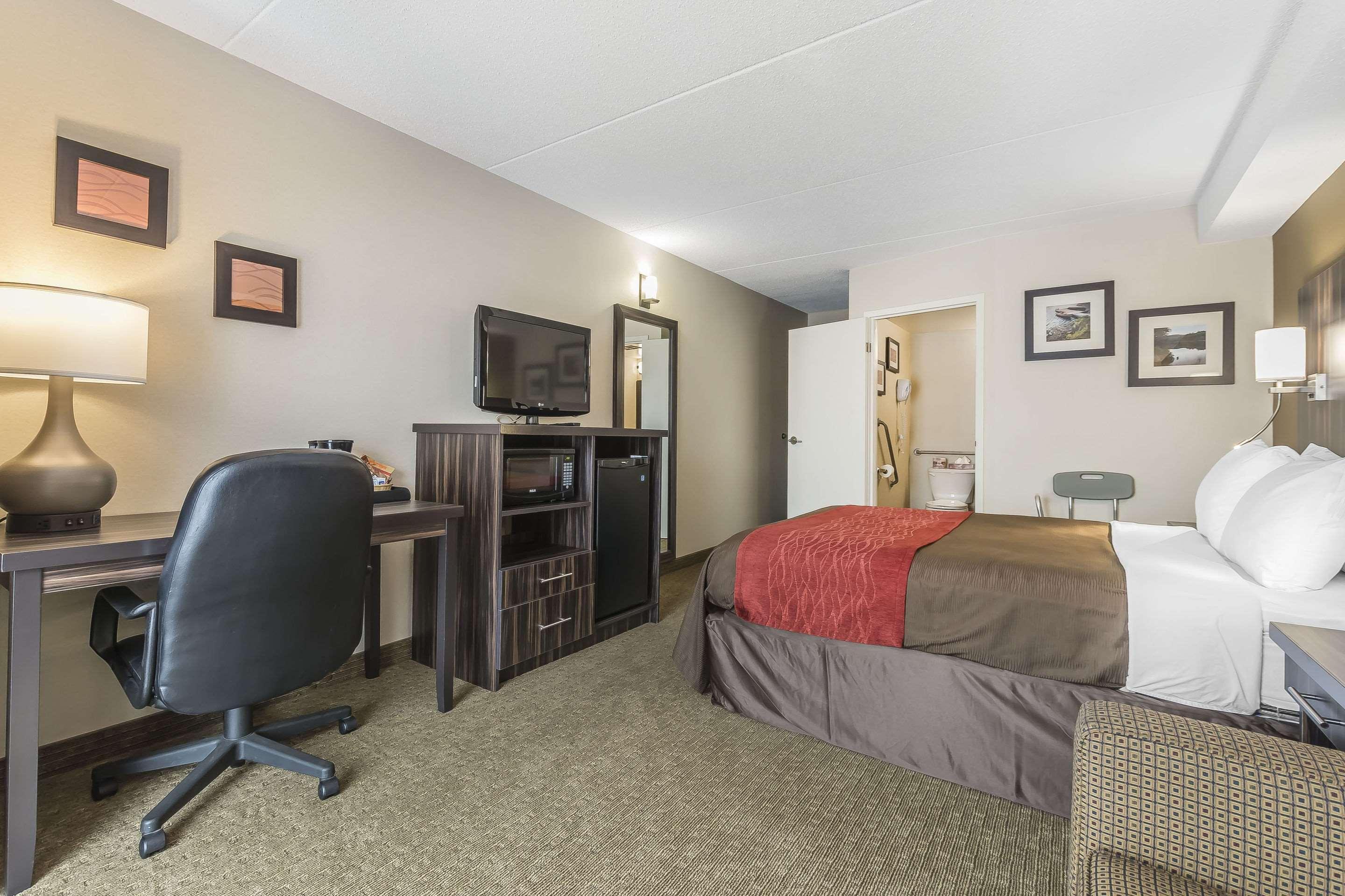Comfort Inn Trenton Bagian luar foto